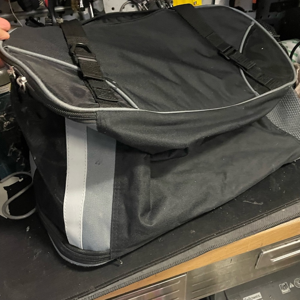 Pet carrier small size